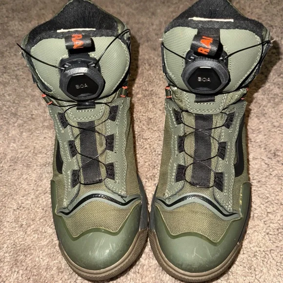 Size 7 - VANS Ultrarange Goretex Green EXO MTE-3 BOA Trail Boots, No Box, Great - Picture 1 of 11